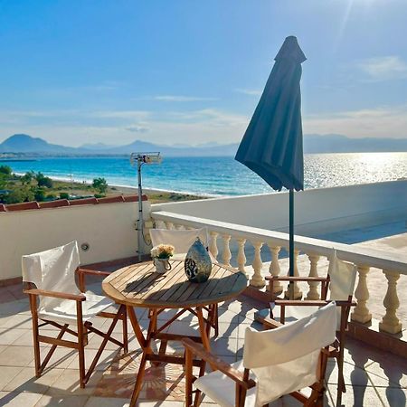 Villa Seabreeze Loutráki Exteriör bild
