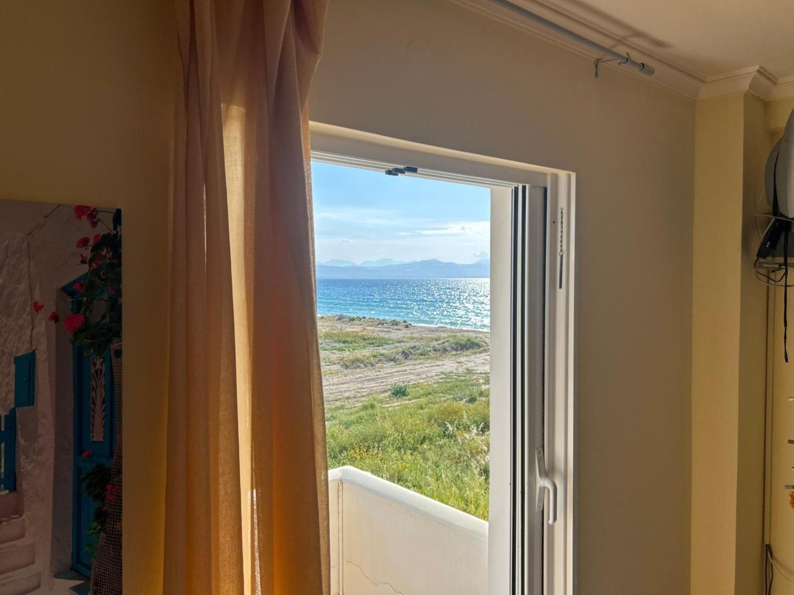 Villa Seabreeze Loutráki Exteriör bild