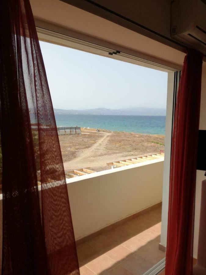 Villa Seabreeze Loutráki Exteriör bild